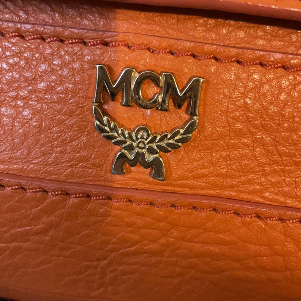 👜AUTHENTIC MCM ORANGE SHOULDER  BAG👜 - Picture 7 of 17